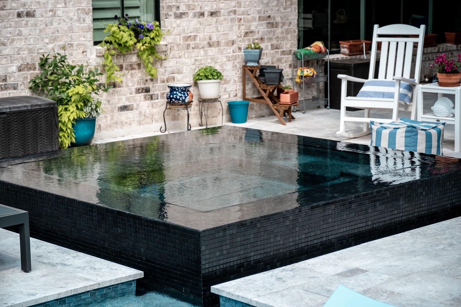 Luxury Pool & Outdoor Kitchen Combo